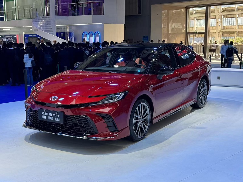 सेडान बाज़ार में प्रतिष्ठा का विकल्प