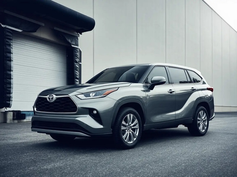 टोयोटा हाईलैंडर घरेलू स्तर पर अच्छी बिक्री कर रही है और वैश्विक स्तर पर विस्तार कर रही है